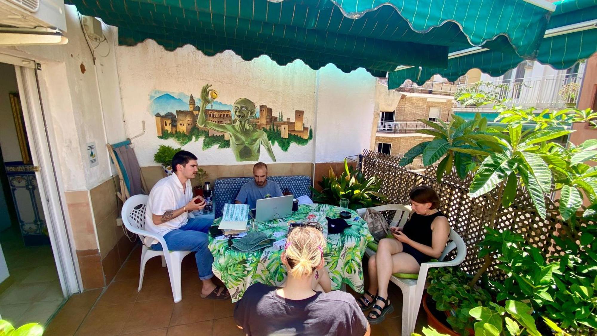 Hostel El Cascabel กรานาดา ภายนอก รูปภาพ