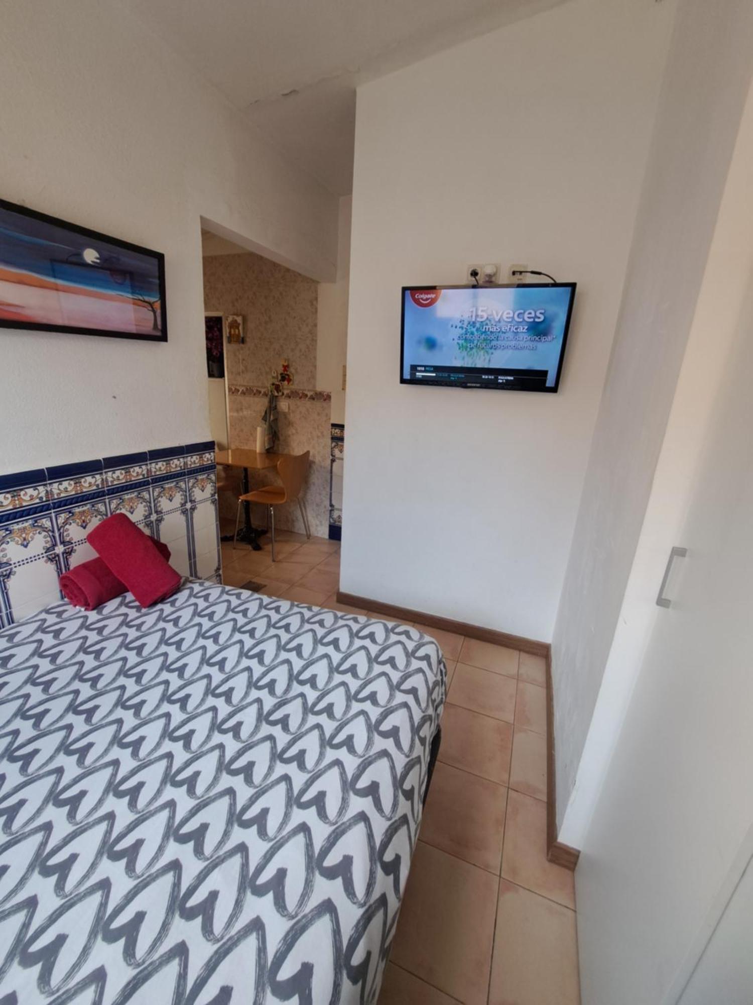 Hostel El Cascabel กรานาดา ภายนอก รูปภาพ