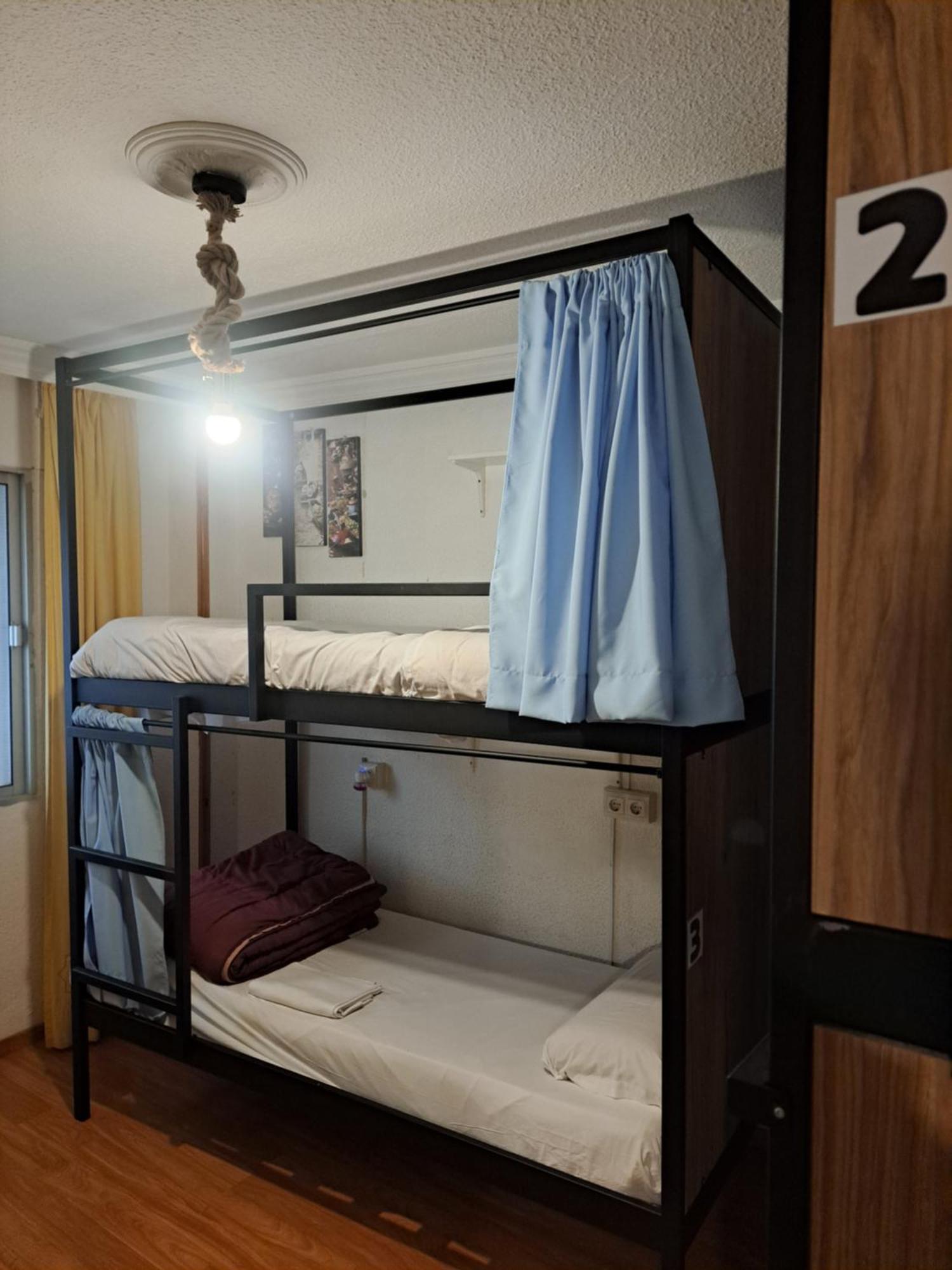 Hostel El Cascabel กรานาดา ภายนอก รูปภาพ