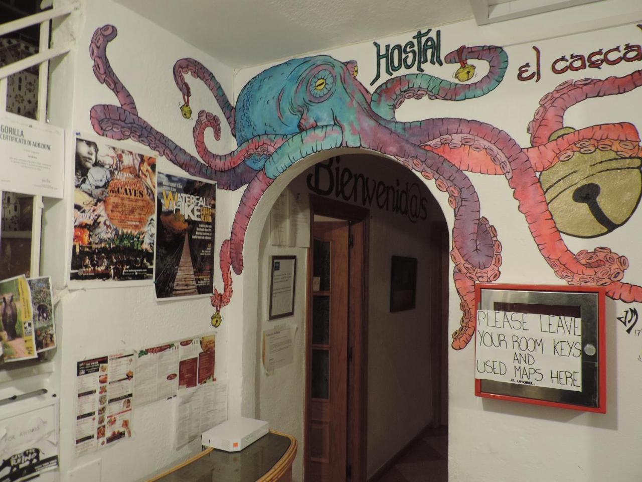 Hostel El Cascabel กรานาดา ภายนอก รูปภาพ