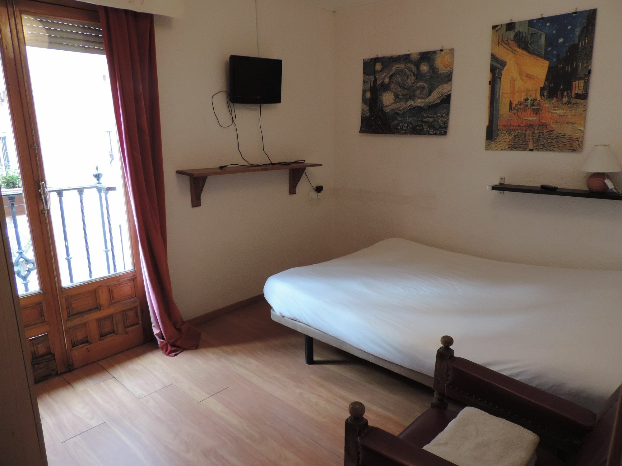 Hostel El Cascabel กรานาดา ภายนอก รูปภาพ